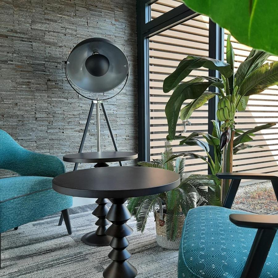 Logis Hotel Relais Saint Jacques - Chateauroux Déols Екстериор снимка