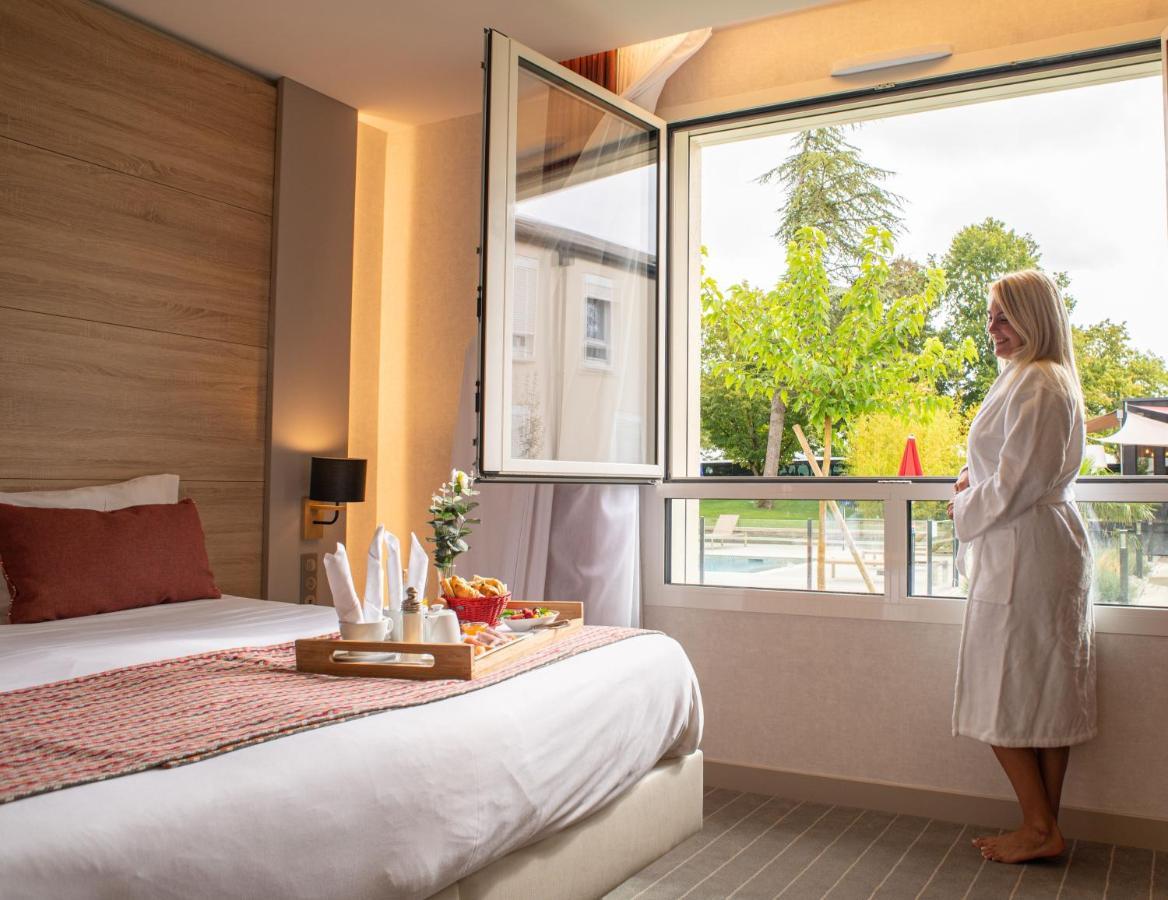 Logis Hotel Relais Saint Jacques - Chateauroux Déols Екстериор снимка