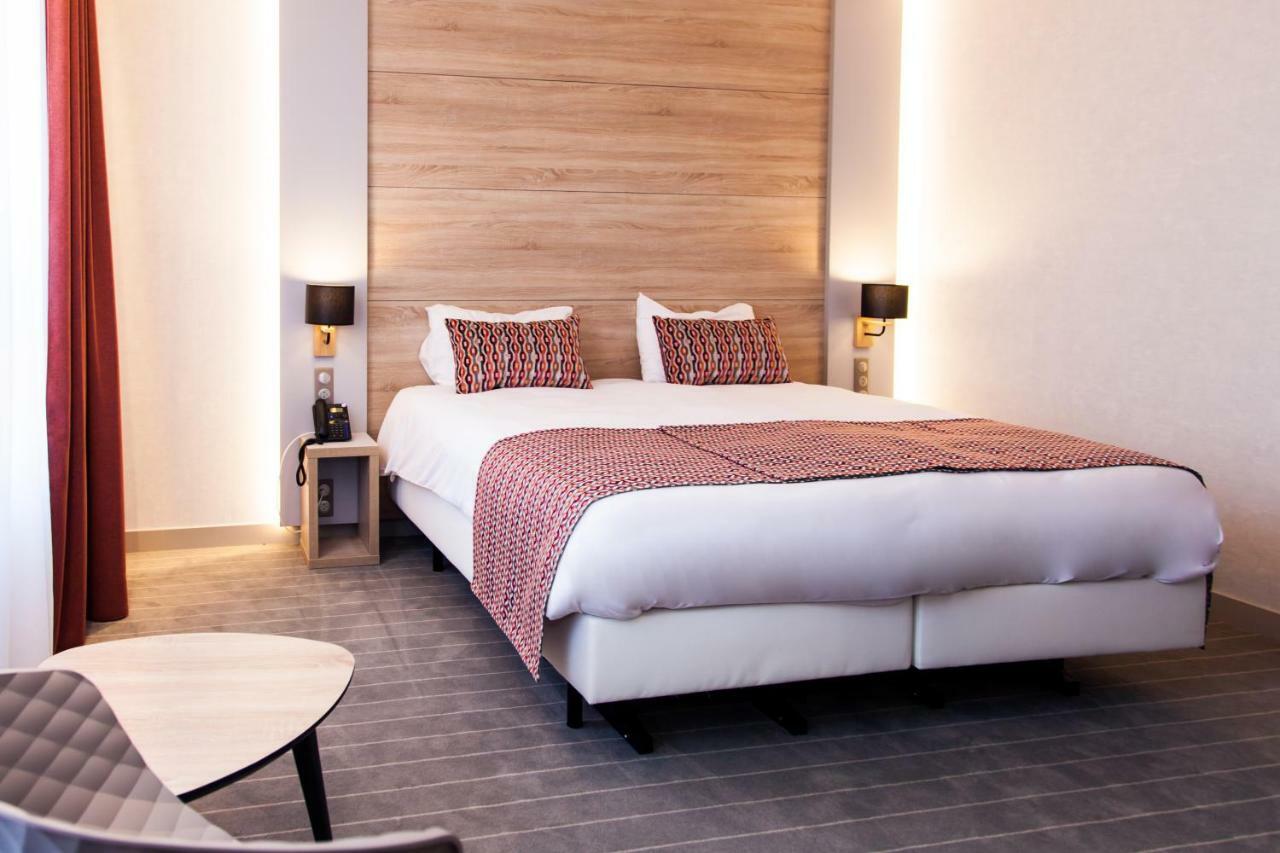 Logis Hotel Relais Saint Jacques - Chateauroux Déols Екстериор снимка